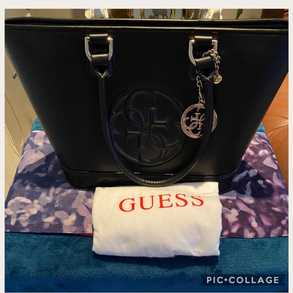 Guess: Large Black Amy Dome Satchel